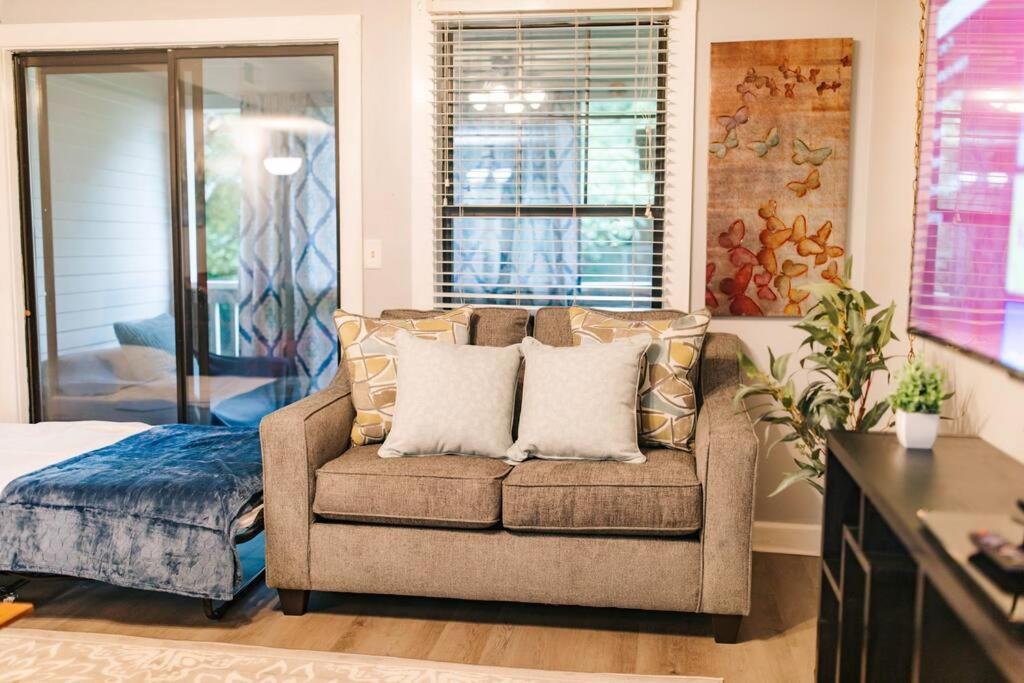 Апартаменти Cozy 3-Bed Athens Getaway, Right Near Uga! Екстер'єр фото