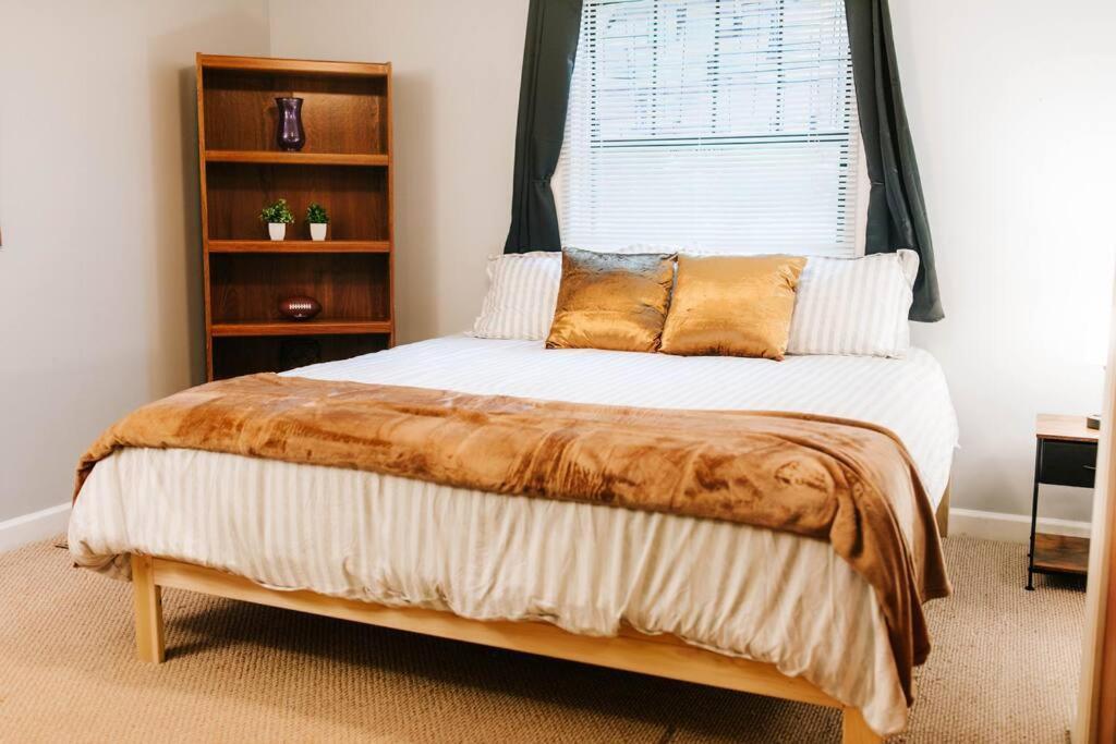 Апартаменти Cozy 3-Bed Athens Getaway, Right Near Uga! Екстер'єр фото